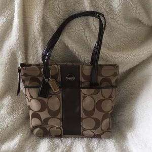 🌼SALE🌼Coach Signature Beige Tote